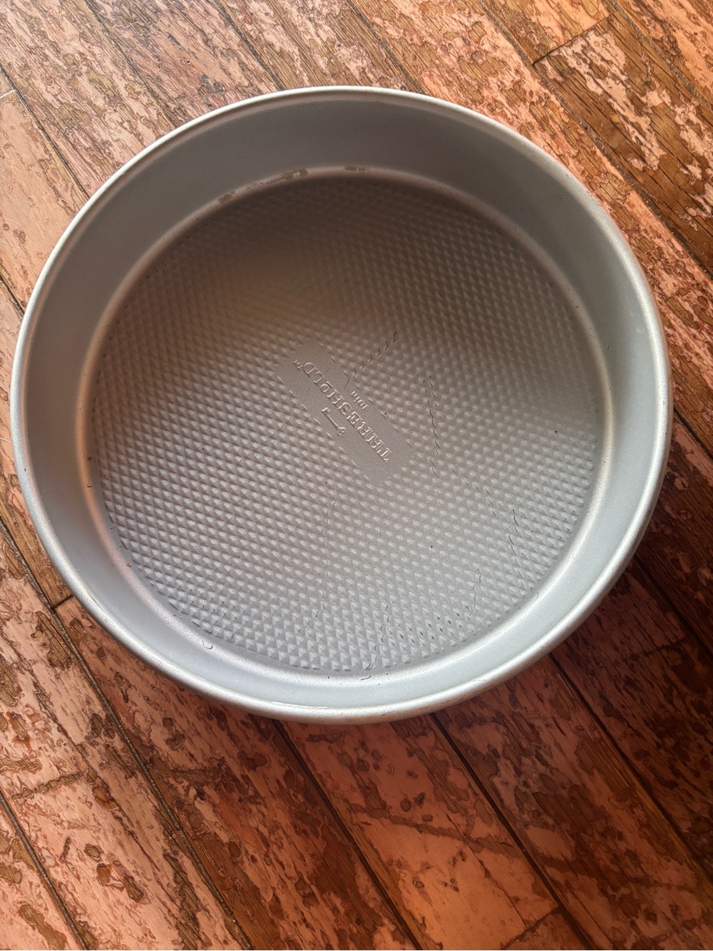 Threshold Round Nonstick 10 inch Cake Pan - Silver Gray